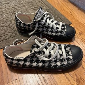 cool vintage converse size womens 9